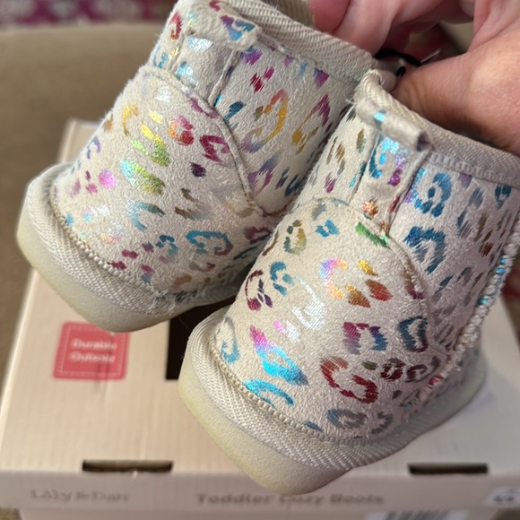 Toddler Cozy Boots Size 5/6 Toddler Girl Colorful Cheetah Print Faux Fur (TD) - Picture 5 of 6